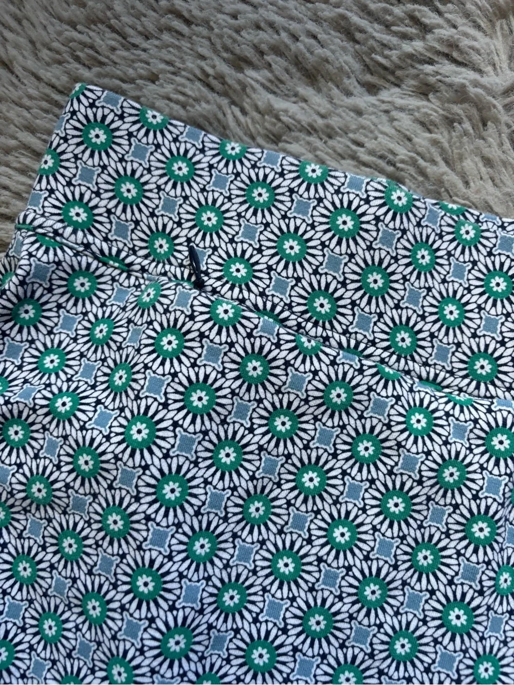Lands end geometric Floral Print Green and Blue shorts size 2X